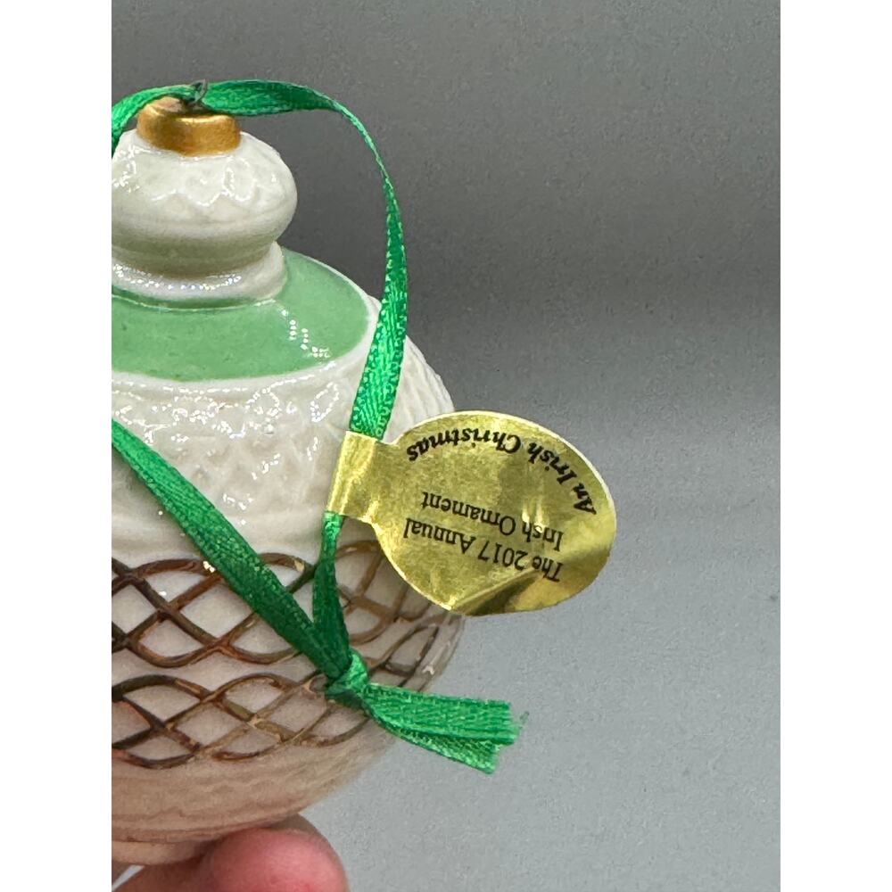 The Danbury Mint 2017 Annual Irish Ornament An Irish Christmas - Picture 2 of 5